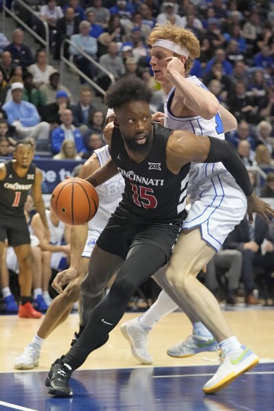 Cincinnati rallies for 71 60 victory over No. 12 BYU in Big 12